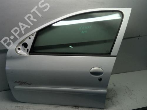 Used Left front door PEUGEOT 206+ (2L_, 2M_) 1.4 i (2LKFWA, 2MKFWA) (75 hp) 18210895
