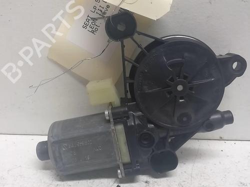 Right front window motor SEAT LEON ST (5F8) 2.0 TDI | BP18221651E20 