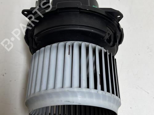 Used Heater blower motor Heater blower motor RENAULT CAPTUR II (HF_) TCe 100 (HFMT) (101 hp) 21488938 21488938