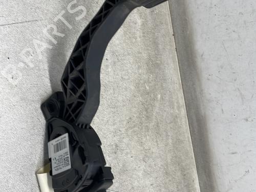 Pedal PEUGEOT 208 I (CA_, CC_) 1.4 HDi (68 hp) 32673056
