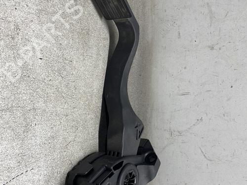 Pedal PEUGEOT 208 I (CA_, CC_) 1.6 HDi (92 hp) 32977366