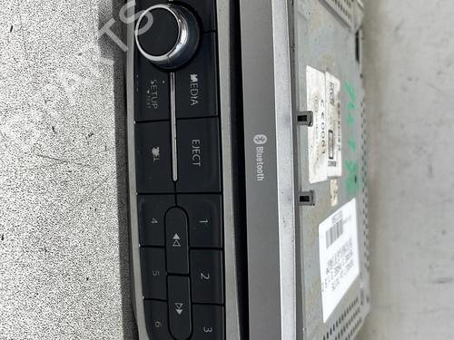 radio-renault-megane-iii-hatchback-bz01_-b3_-2008-32317012 main image