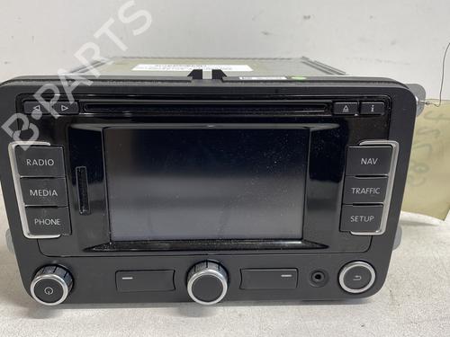 Used Radio VW TOURAN (1T3) 1.6 TDI (105 hp) 24455155