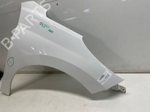 Used Right front fenders Right front fenders 36793198 36793198