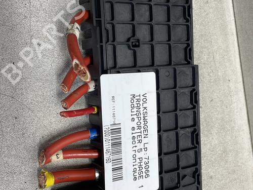 Used Electronic module VW TRANSPORTER T5 Bus (7HB, 7HJ, 7EB, 7EJ) 2.5 TDI (174 hp) 28543677