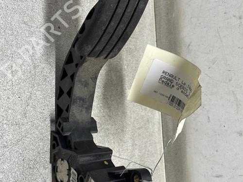 Pédale RENAULT GRAND SCÉNIC III (JZ0/1_) 1.9 dCi (JZ0J, JZ0N, JZ1K, JZ1S) (131 hp) 32977372