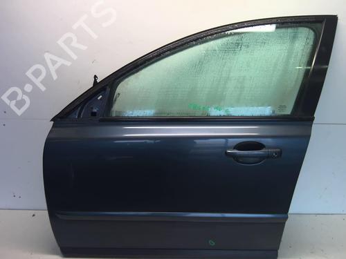 Used Left front door VOLVO S40 II (544) 2.0 D (136 hp) 18223002