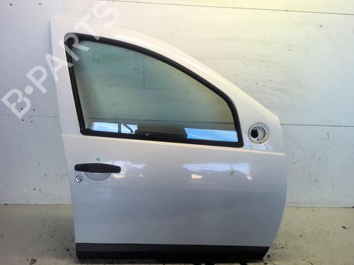 Used Right front door DACIA SANDERO 1.4 (BS0C, BS0A, BS0G, BS1F, BS0E) (75 hp) 29863507