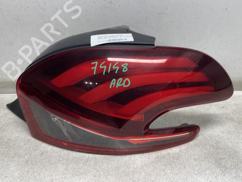 Højre baglygte PEUGEOT 208 I (CA_, CC_) 1.2 VTI 82 (82 hp) 31640789