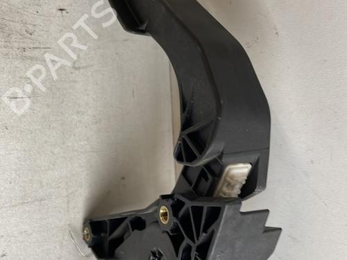 pedal-renault-clio-iv-bh_-2012-2013-2014-2015-2016-2017-2018-2019-2020-2021-24462498 main image