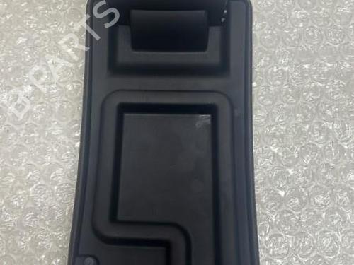 Used Armrest / Center console Armrest / Center console RENAULT MEGANE III Coupe (DZ0/1_) 1.9 dCi (DZ0N, DZ0J, DZ1J, DZ1K) (131 hp) 18209601 18209601