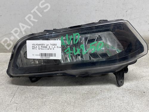 Used Right front fog light VW POLO V (6R1, 6C1) 1.4 TDI (75 hp) 32021835