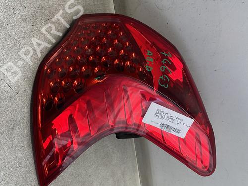 Used Right taillight Right taillight 32719780 32719780