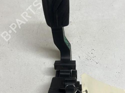 Used Pedal RENAULT MEGANE IV Hatchback (B9A/M/N_) 1.3 TCe 140 (B9NB) (140 hp) 18226087