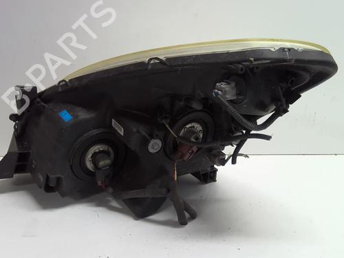 Right headlight TOYOTA COROLLA Verso (ZER_, ZZE12_, R1_) 2.2 D-4D (AUR10_, AUR10R) | BP18223969C29 