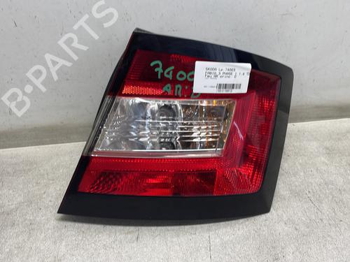 Højre baglygte SKODA FABIA III (NJ3) 1.4 TDI (90 hp) 30484749