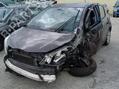Brugte TOYOTA YARIS (_P13_) 1.4 D (NLP130_, NLP130) 4947094