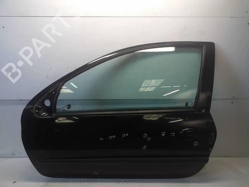 Used Left front door PEUGEOT 206 Hatchback (2A/C) 1.4 i (75 hp) 18218139
