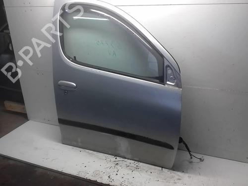 Used Right front door TOYOTA YARIS VERSO (_P2_) 1.4 D-4D (NLP20_, NLP22_) (75 hp) 18231484