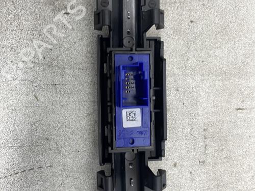 Switch CITROËN C3 II (SC_) 1.6 BlueHDi 100 | BP27387395I30 