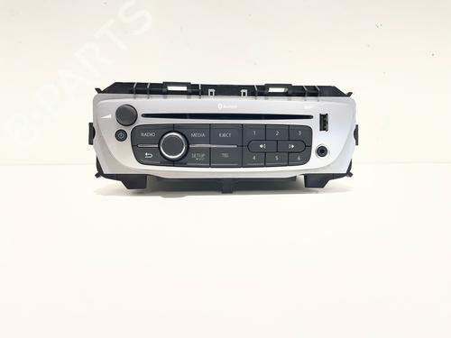 Used Radio Radio RENAULT TWINGO II (CN0_) 1.5 dCi 90 (86 hp) 39606704 39606704