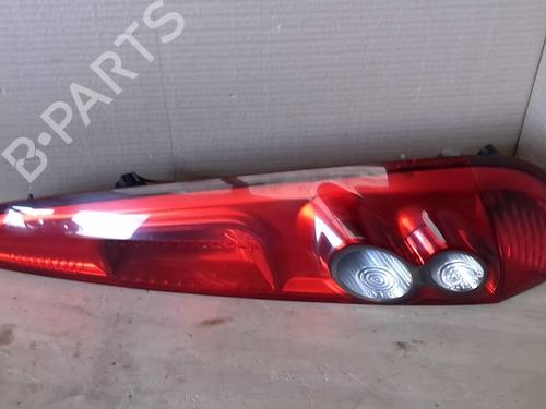 Used Right taillight FORD FIESTA V (JH_, JD_) 1.4 TDCi (68 hp) 18211903