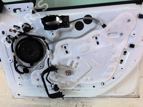Used Right front door Right front door PEUGEOT 208 I (CA_, CC_) 1.4 HDi (68 hp) 32524002 32524002