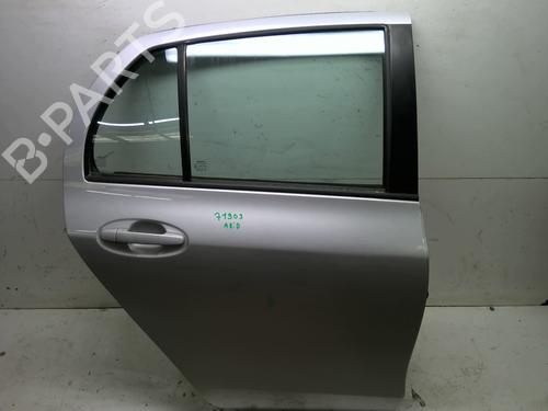 Dør højre bagtil TOYOTA YARIS (_P9_) 1.4 D-4D (NLP90_, NLP90R) (90 hp) 25124854