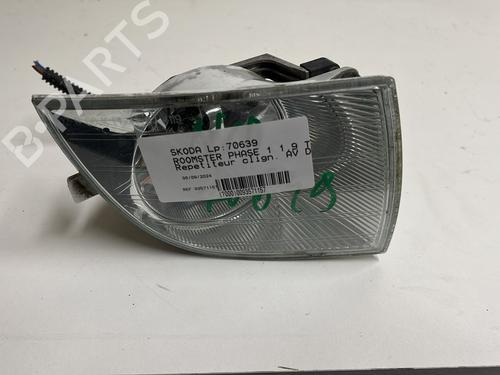 Used Right front indicator Right front indicator SKODA ROOMSTER (5J7) 1.9 TDI (105 hp) 20173215 20173215