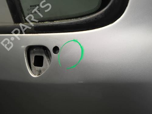 Used Right front door Right front door 31042606 31042606