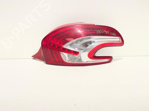 Used Right taillight Right taillight 39215110 39215110