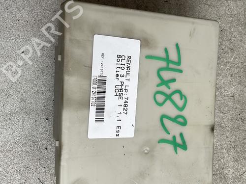 Used Fuse box Fuse box RENAULT CLIO III (BR0/1, CR0/1) [2005-2014] 33883978 33883978