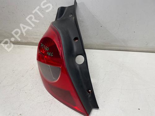 left-taillight-renault-clio-iii-br01-cr01-2005-2006-2007-2008-2009-2010-2011-2012-2013-2014-36858711 main image