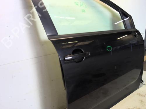 Used Right front door TOYOTA COROLLA Verso (ZER_, ZZE12_, R1_) 2.2 D-4D (AUR10_, AUR10R) (177 hp) 18212206
