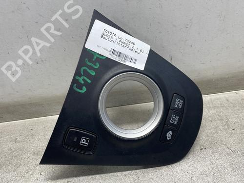 Used Switch Switch TOYOTA AURIS (_E15_) 1.8 Hybrid (ZWE150_, ZWE150R) (136 hp) 30614275 30614275