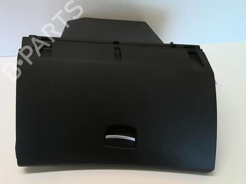 Used Glove box RENAULT LAGUNA III Grandtour (KT0/1) 2.0 dCi (KT01, KT08, KT09, KT0K, KT12, KT1D, KT1W) (150 hp) 18221526