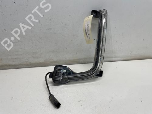 Used Left daytime light Left daytime light 36960824 36960824