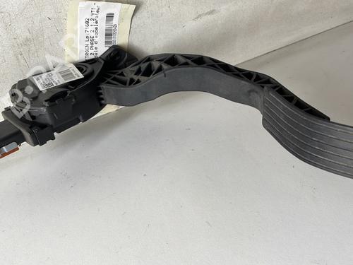 Pedal CITROËN C3 II (SC_) 1.2 VTi 82 (82 hp) 24451140