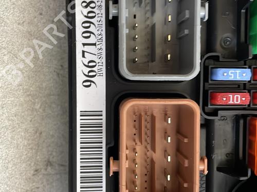 Used Fuse box Fuse box CITROËN C3 II (SC_) 1.6 BlueHDi 100 (99 hp) 26581248 26581248
