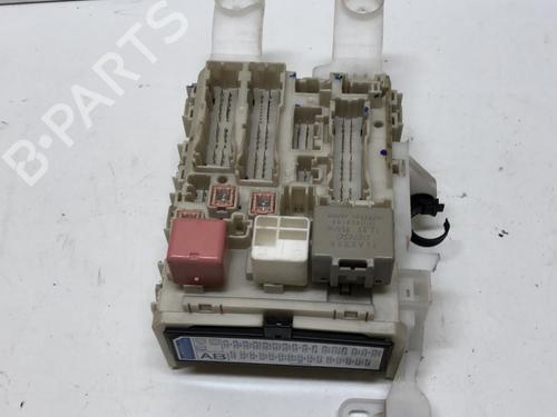 Used Fuse box Fuse box 18214694 18214694