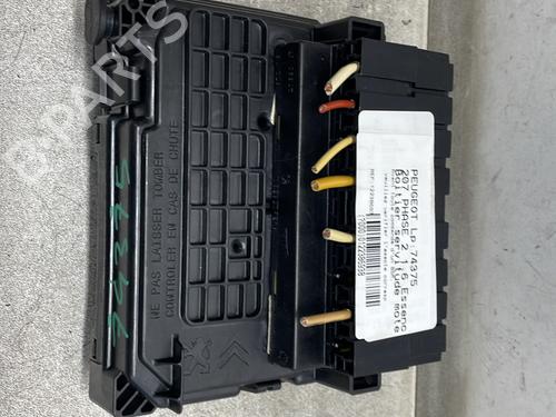 Used Fuse box PEUGEOT 207 (WA_, WC_) 1.6 16V VTi (120 hp) 32863839