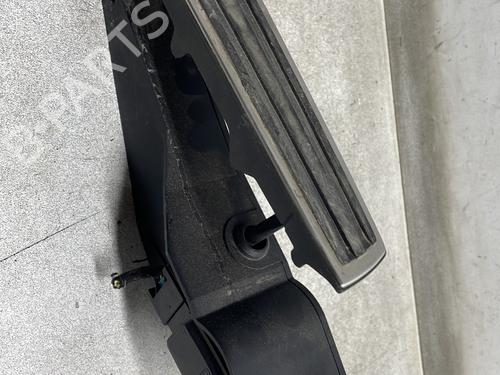 Used Pedal Pedal BMW 3 Coupe (E92) 325 d (197 hp) 33738143 33738143