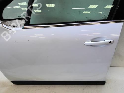 Used Left front door Left front door 39569560 39569560