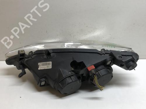 Used Right headlight PEUGEOT 307 Break (3E) 2.0 HDI 110 (107 hp) 18207710