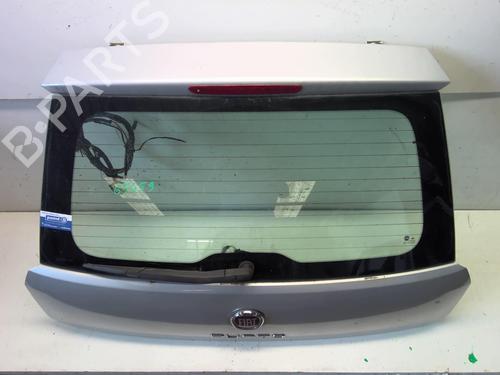 Used Tailgate FIAT PUNTO EVO (199_) 1.3 D Multijet (84 hp) 18220174