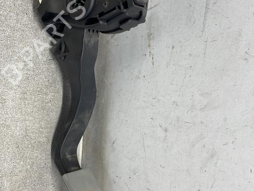 Used Pedal Pedal PEUGEOT 2008 I (CU_) 1.6 HDi (92 hp) 32863840 32863840