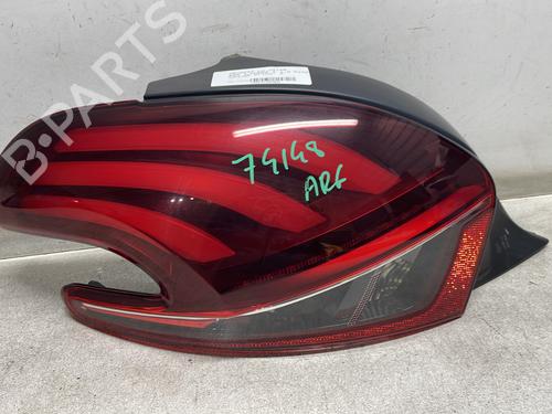 Farolim esquerdo PEUGEOT 208 I (CA_, CC_) 1.2 VTI 82 (82 hp) 31640790