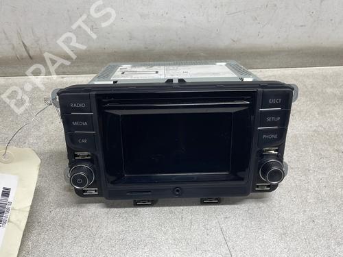 Used Radio VW POLO V (6R1, 6C1) 1.4 TDI (75 hp) 31571206