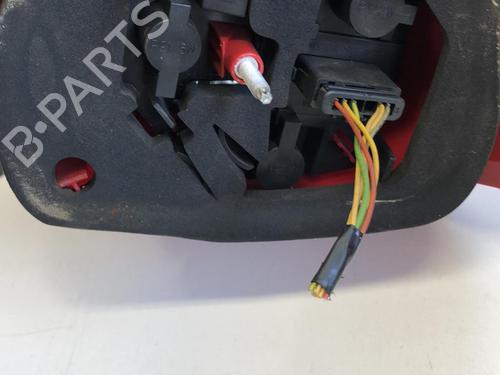 Used Left taillight Left taillight 18210861 18210861
