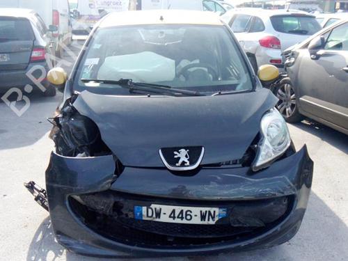 Right front door PEUGEOT 107 (PM_, PN_) 1.0 | BP18219761C3 